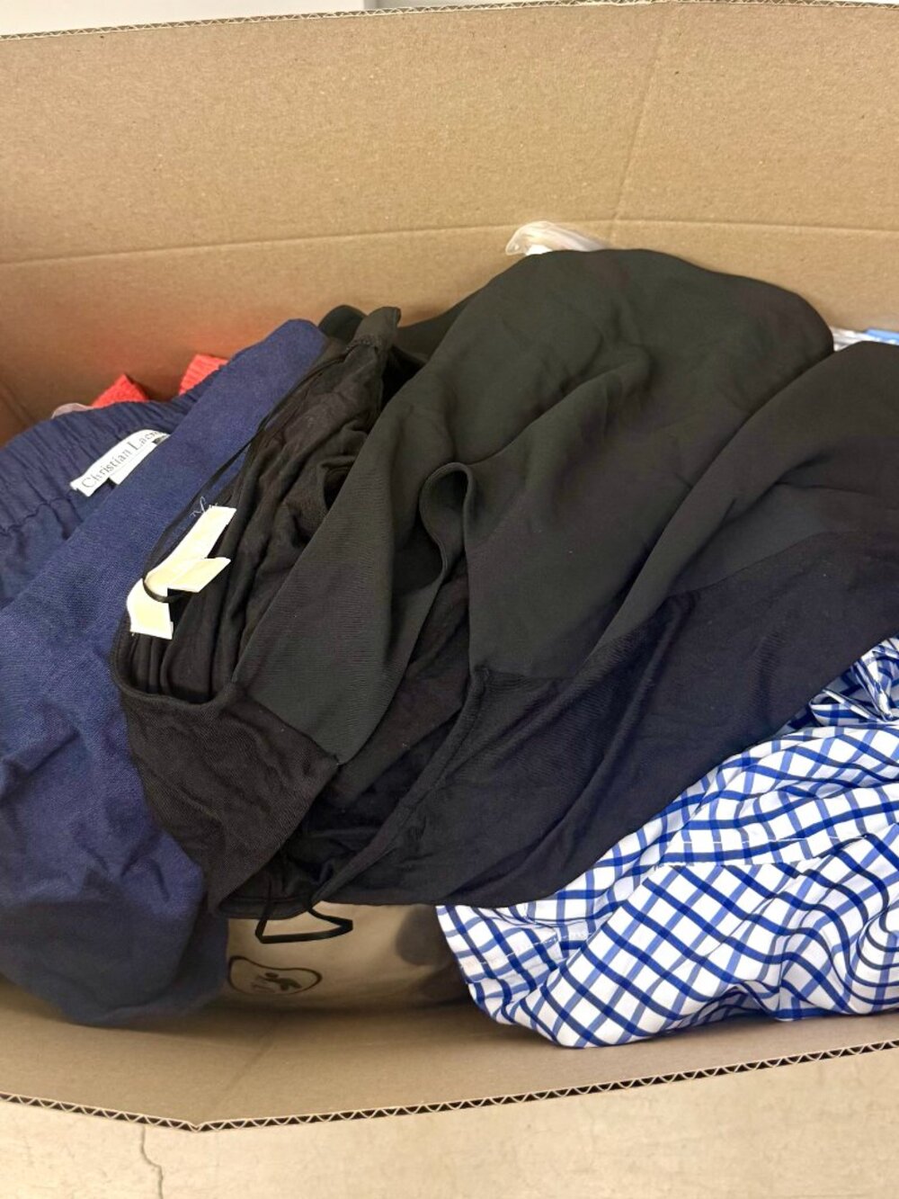 SOLD 120 Piece NEW Clothing Mystery Lot TJ Maxx Liquidation Men's Women's & Kids - Picture 5 of 5